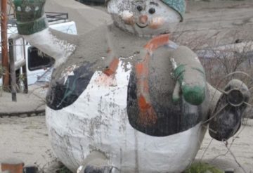 Muñeco de nieve Villa La Angostura cenizas tras la erupción del volcán Puyehue en 2011