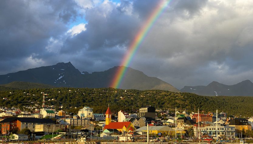 Vista de Ushuaia bajo la lluvia
